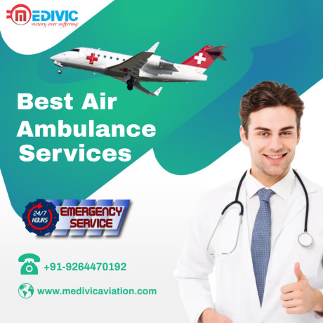 medivic-aviation-air-ambulance-in-varanasi-with-an-emergency-medical-crew-team-big-0