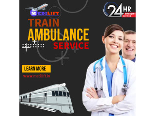 Medilift Train Ambulance in Delhi with Proper Medical Solution at a Real Price